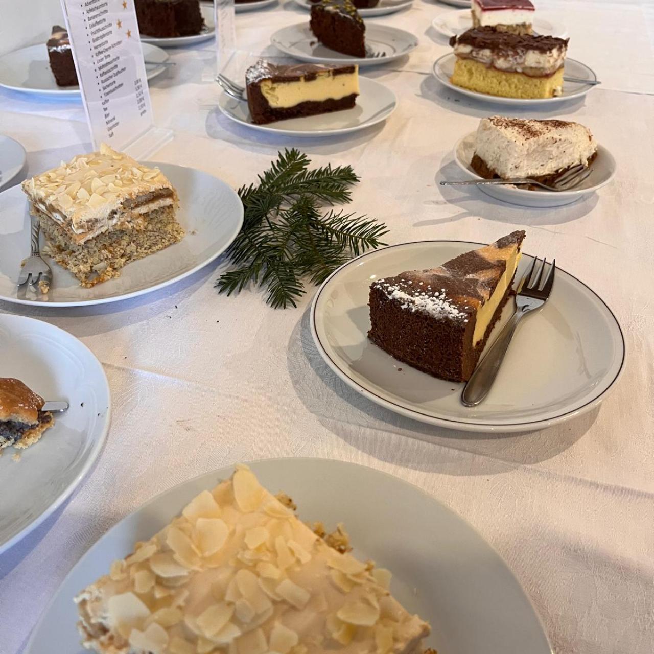 Torten und Mehlspeisen